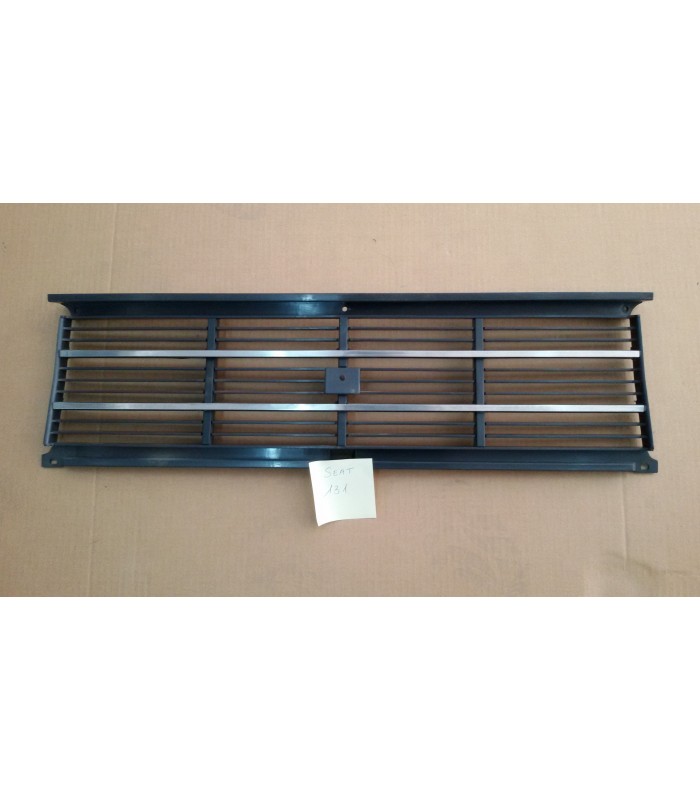 REJILLA SEAT 131