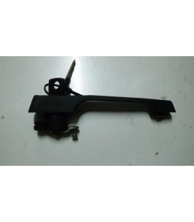 MANETA EXTERIOR IZQUIERDA  MB 100-130 CON LLAVE
