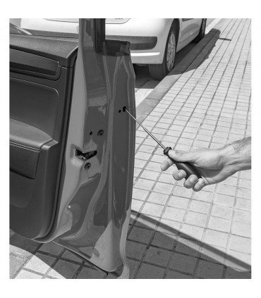 LLAVE PARA MANIJA DE PUERTAS VAG